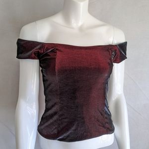 Red velour fitted top | M | Banzai